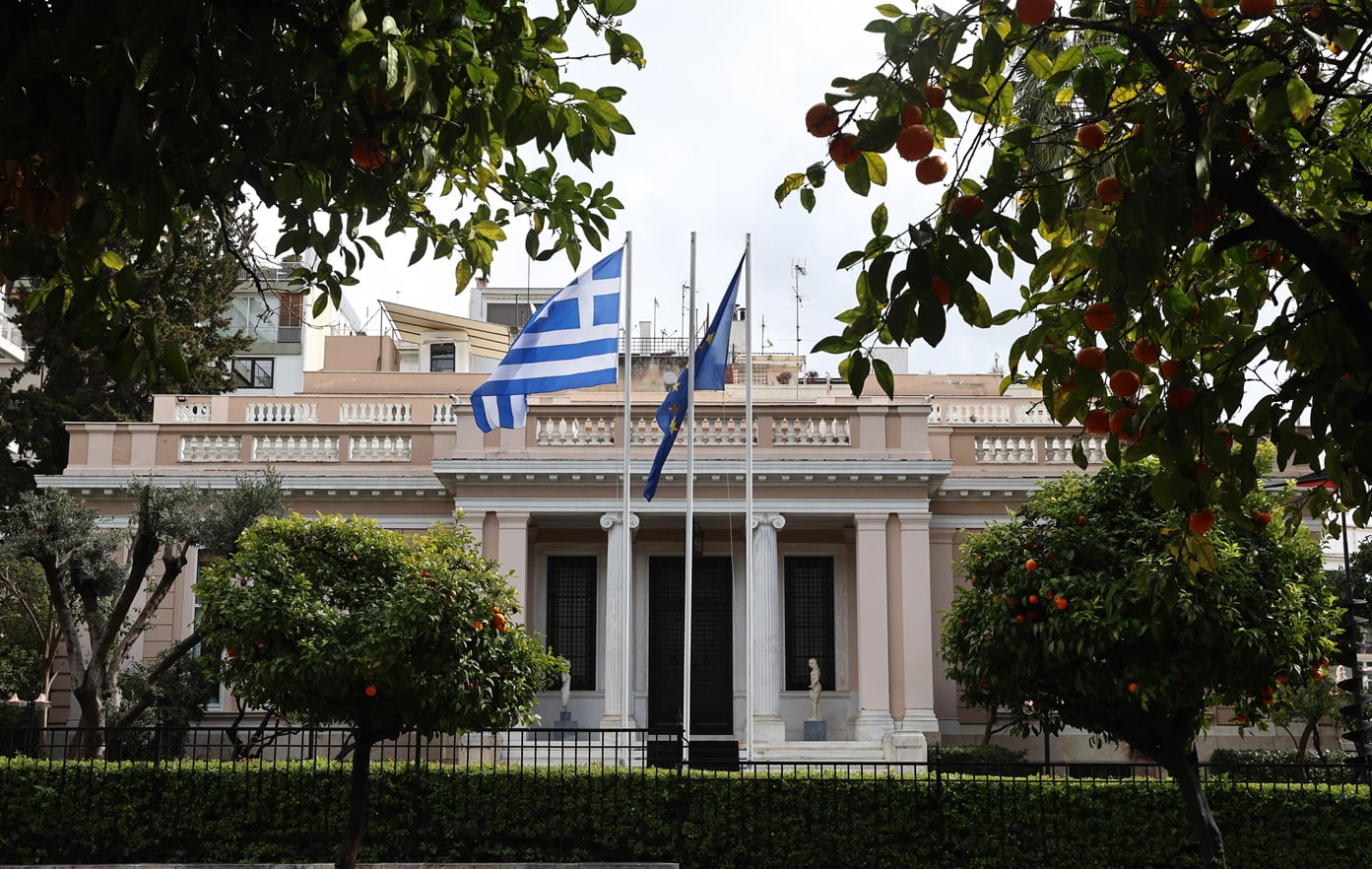 Κυβερνητικές πηγές: “Αυτή είναι η αλήθεια για το email Τριαντόπουλου”